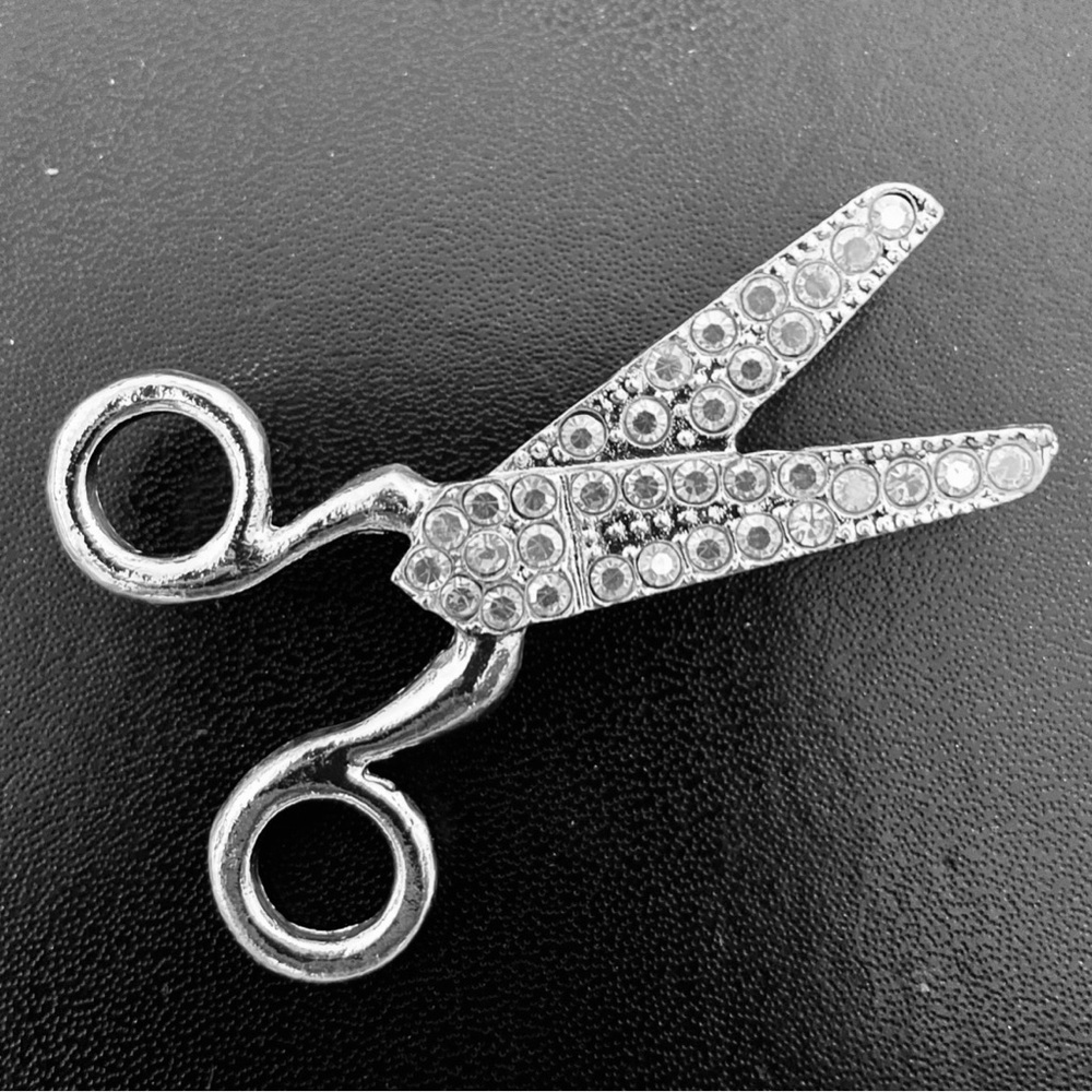 Hairdresser Scissors Crystal Pin Brooch NEW